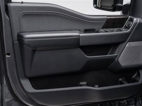 Used 2023 Ford F250 Lariat w/ Tow Technology Package image 29