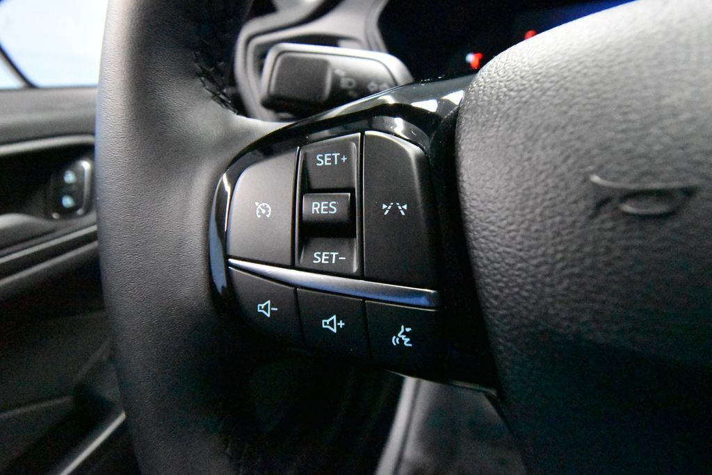 Used 2024 Ford Escape Active AWD/4WD image 11