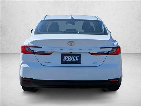 Used 2025 Toyota Camry LE FWD image 7