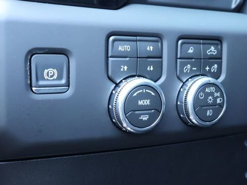 New 2026 GMC Sierra 2500 AT4 w/ AT4 Premium Plus Package image 24