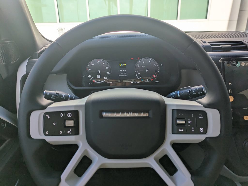 New 2026 Land Rover Defender 110 X-Dynamic SE AWD/4WD image 28