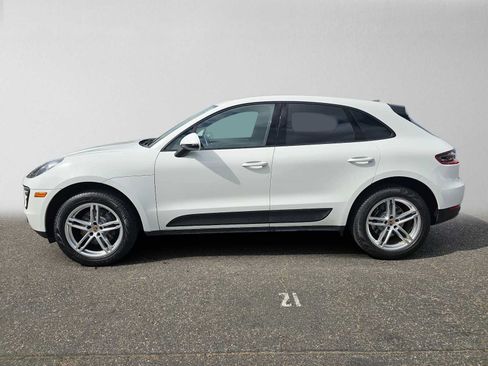 Used 2017 Porsche Macan AWD/4WD image 6