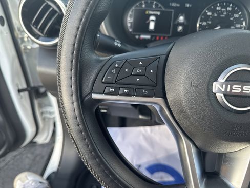 Used 2023 Nissan Kicks SV image 19