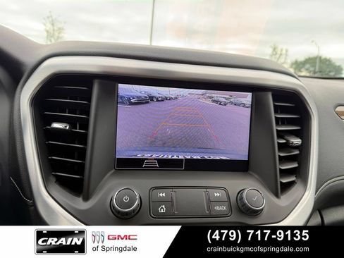 Used 2023 GMC Acadia SLE FWD image 16