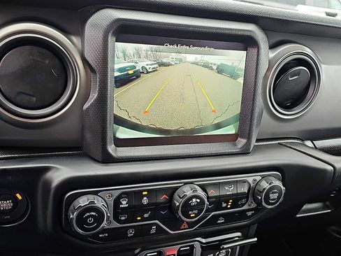 Used 2022 Jeep Wrangler Unlimited Sport w/ Sun And Sound Package image 18