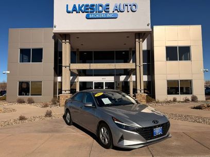 Used 2023 Hyundai Elantra SE w/ Winter Weather Package