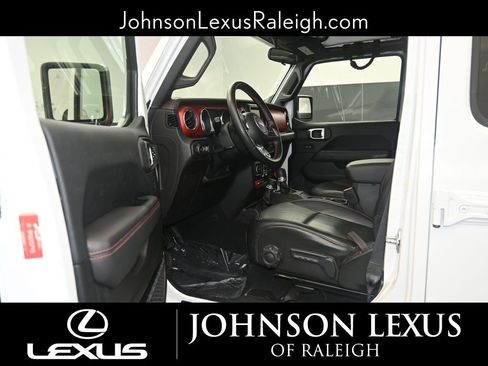 Used 2019 Jeep Wrangler Unlimited Rubicon w/ Safety Group AWD/4WD image 10