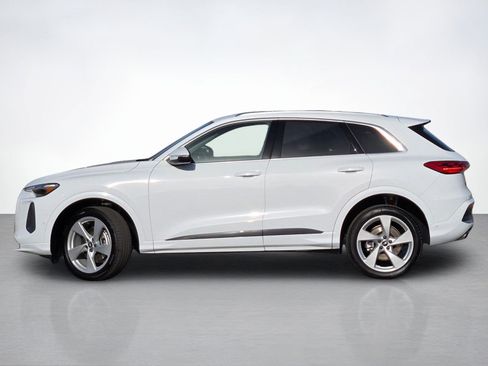 New 2025 Audi Q5 Premium Plus AWD/4WD image 3