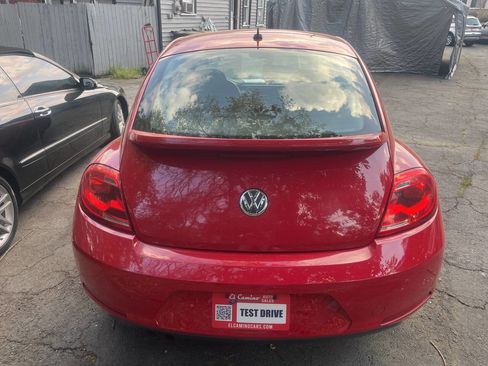 Used 2012 Volkswagen Beetle 2.5 image 5