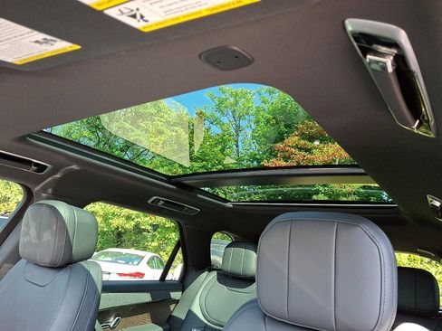 Used 2023 Land Rover Range Rover Sport SE image 14