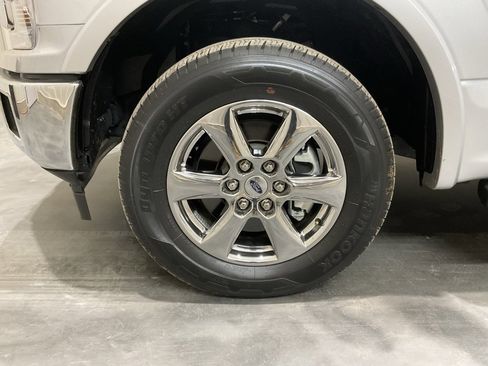 Used 2019 Ford F150 Lariat w/ Equipment Group 502A Luxury image 6