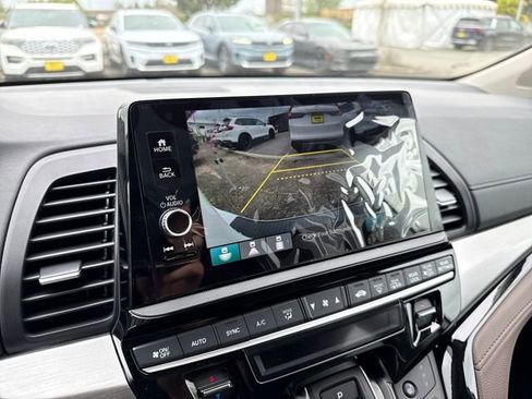 New 2026 Honda Odyssey Touring image 23
