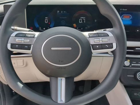 New 2026 Hyundai Tucson SE image 23