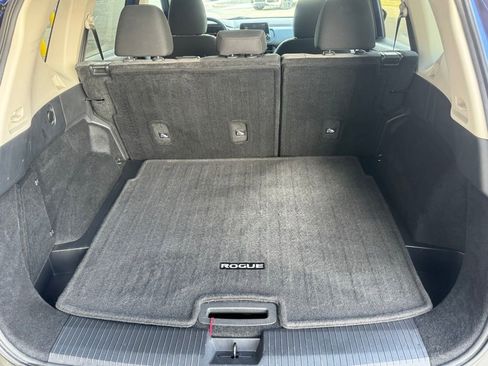 Used 2021 Nissan Rogue S image 38