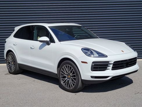 Certified 2023 Porsche Cayenne AWD/4WD image 9