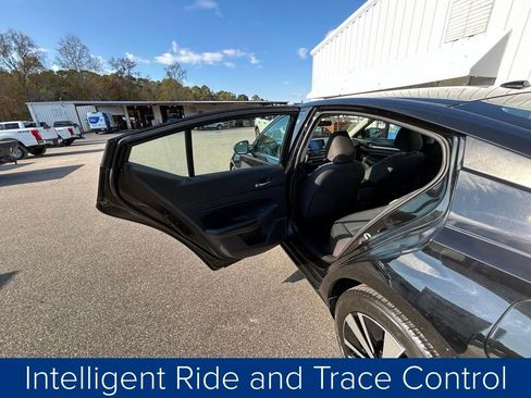 Used 2022 Nissan Altima 2.5 SV image 15