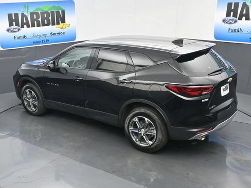 Used 2025 Chevrolet Blazer LT FWD image 25