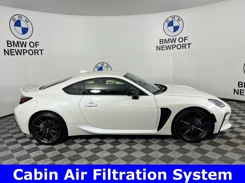 Used 2023 Toyota GR86 Premium image 8