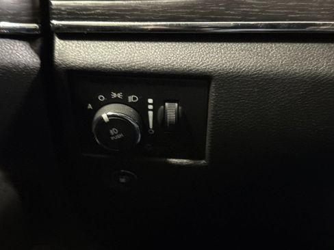 Used 2018 Jeep Grand Cherokee Summit AWD/4WD image 19