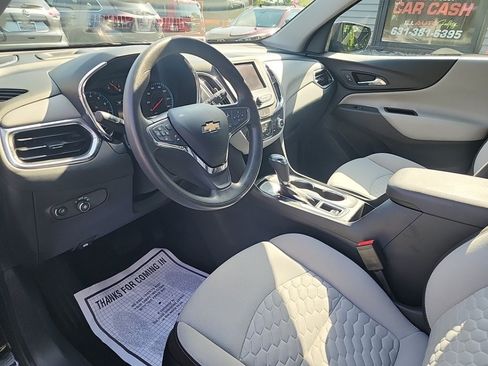 Used 2020 Chevrolet Equinox LS w/ LS Convenience Package FWD image 14