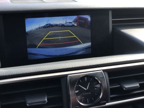 Used 2019 Lexus IS 300 F Sport image 19