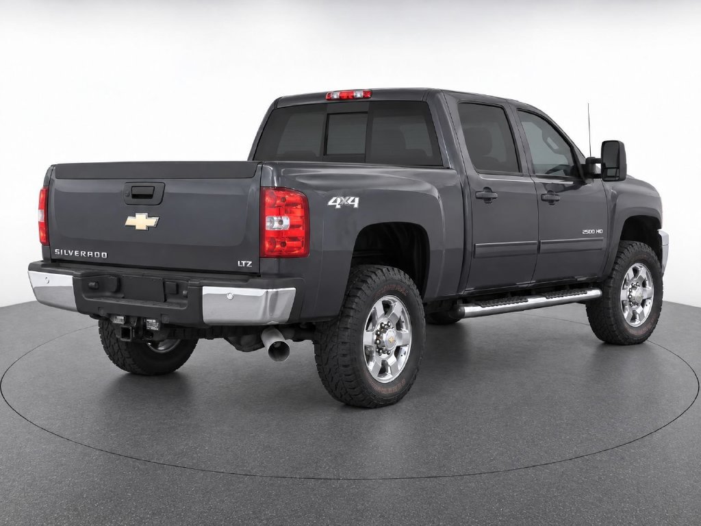 Used 2011 Chevrolet Silverado 2500 LTZ w/ LTZ Plus Package AWD/4WD image 3