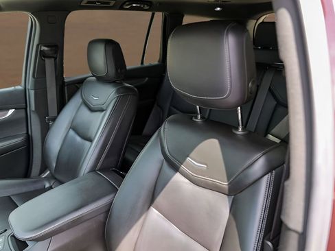 Used 2022 Cadillac XT6 Luxury FWD image 10