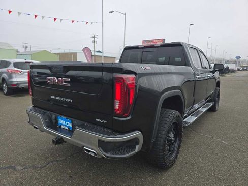 Used 2021 GMC Sierra 1500 SLT w/ SLT Premium Package image 5