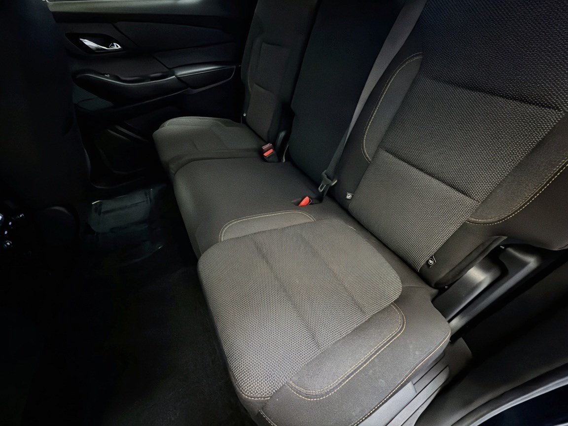 Used 2021 Chevrolet Traverse LS w/ LPO, Floor Liner Package FWD image 13