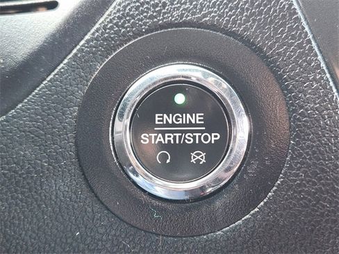 Used 2016 Ford Explorer XLT w/ Equipment Group 202A image 20