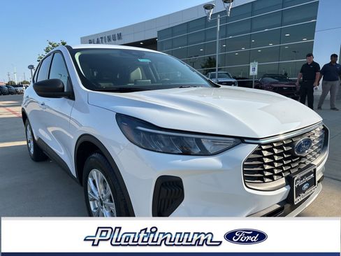 Certified 2025 Ford Escape Active FWD image 1