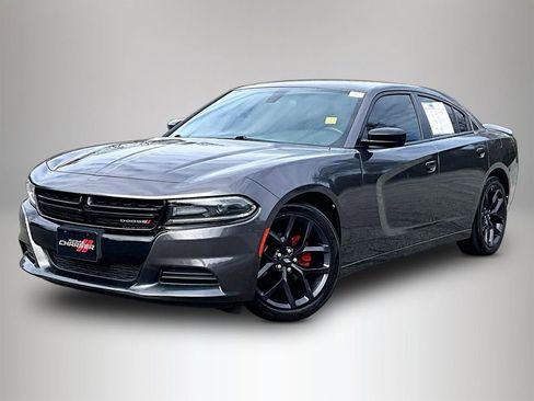 Used 2020 Dodge Charger SXT w/ Blacktop Package image 5