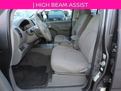 Used 2020 Nissan Frontier SV w/ Midnight Edition Floor Mats RWD image 17
