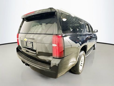 Used 2020 Chevrolet Suburban LT image 8