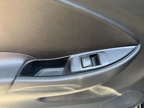 Used 2018 Chevrolet Volt LT FWD image 29