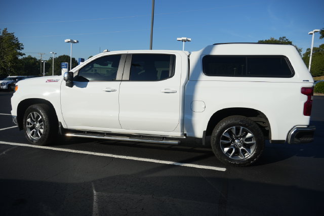 Used 2025 Chevrolet Silverado 1500 LT AWD/4WD image 12