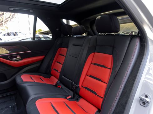 Used 2025 Mercedes-Benz GLE 63 AMG S image 46