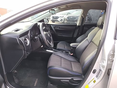 Used 2017 Toyota Corolla SE image 12