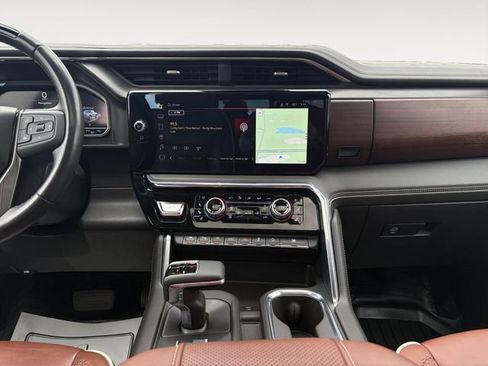 Used 2023 GMC Sierra 1500 Denali Ultimate AWD/4WD image 11