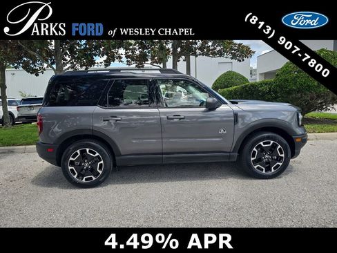 Used 2021 Ford Bronco Sport Outer Banks w/ Outer Banks Package (96D) AWD/4WD image 3
