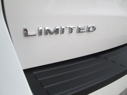 Used 2024 Ford Expedition Max Limited AWD/4WD image 7
