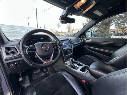 Used 2018 Jeep Grand Cherokee Altitude image 14