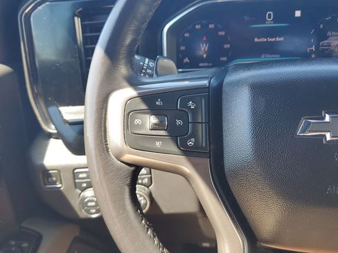 Used 2022 Chevrolet Silverado 1500 ZR2 image 25