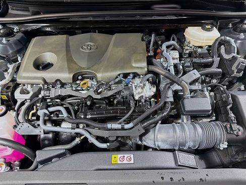 Used 2025 Toyota Camry LE image 28