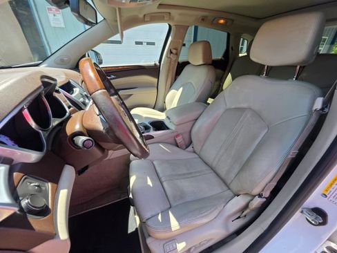 Used 2012 Cadillac SRX Luxury FWD image 14
