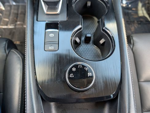 Used 2021 Nissan Rogue SL image 24