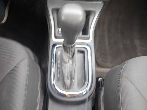 Used 2011 Chevrolet HHR LT image 18