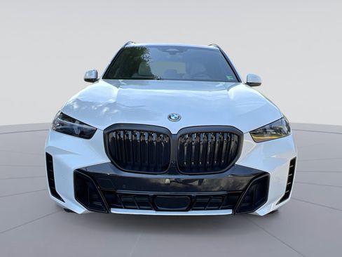 Used 2026 BMW X5 xDrive50e w/ M Sport Package AWD/4WD image 8