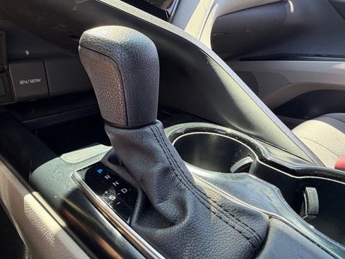 Used 2020 Toyota Camry LE w/ Carpet Mat Package FWD image 7