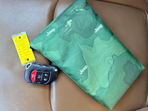 Used 2020 Jeep Gladiator Rubicon image 22